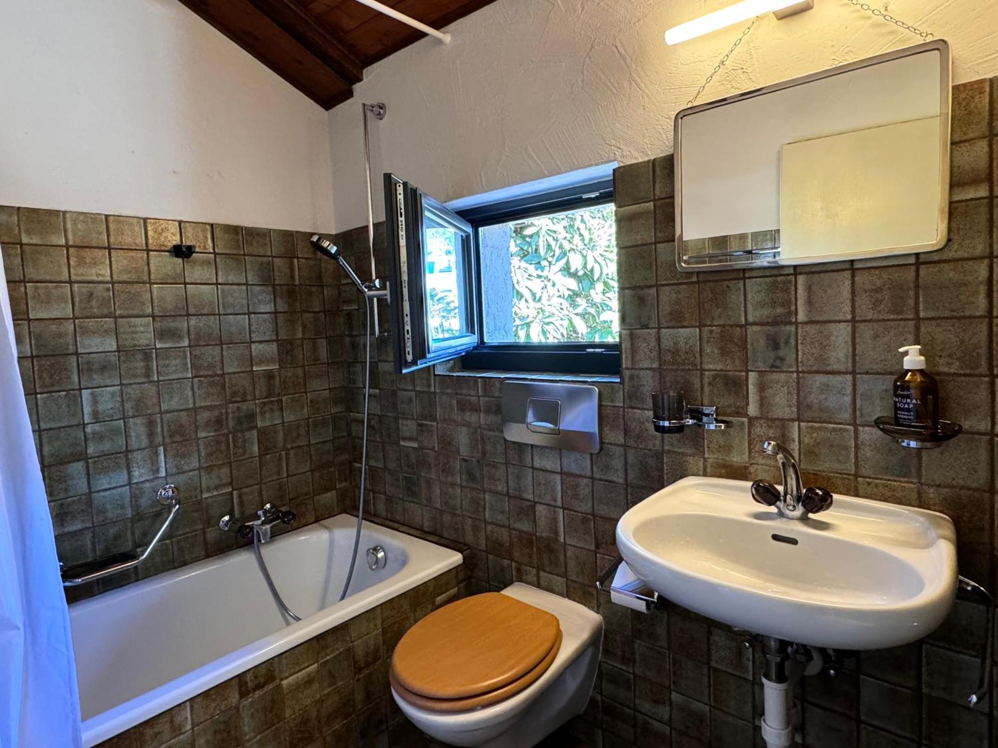 Cozy Apartment In The Green Λοκάρνο Εξωτερικό φωτογραφία